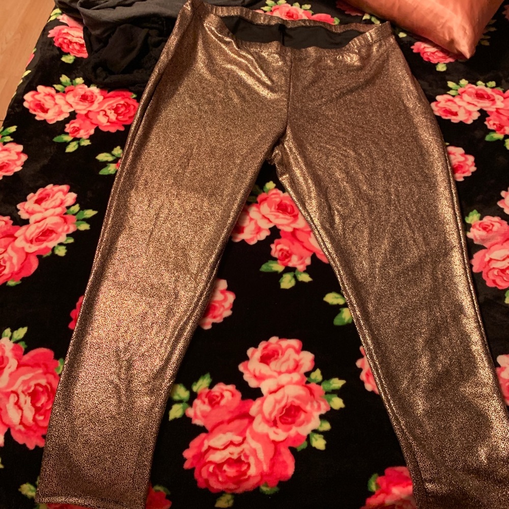 GOLD metallic leggings print torrid 4 NEW